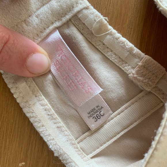 🌺SOLD Strapless Victorias Secret Bra- 36C - Picture 3 of 5